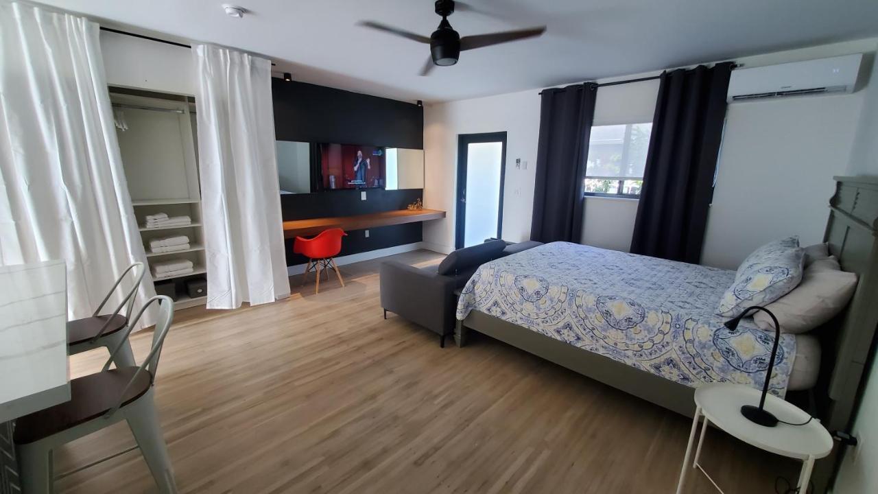 Casa Cuba In Little Havana, Brickell, Calle 8 And 10 Minutes To The Beach Free Parking Miami Exterior photo
